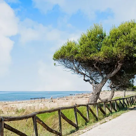 Equipped Flat With Parking In Apartment Bibione